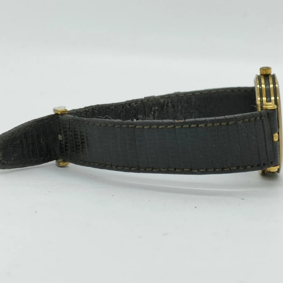 Gucci Watch  Shelly line 30mm Unisex Black - Picture 5 of 9